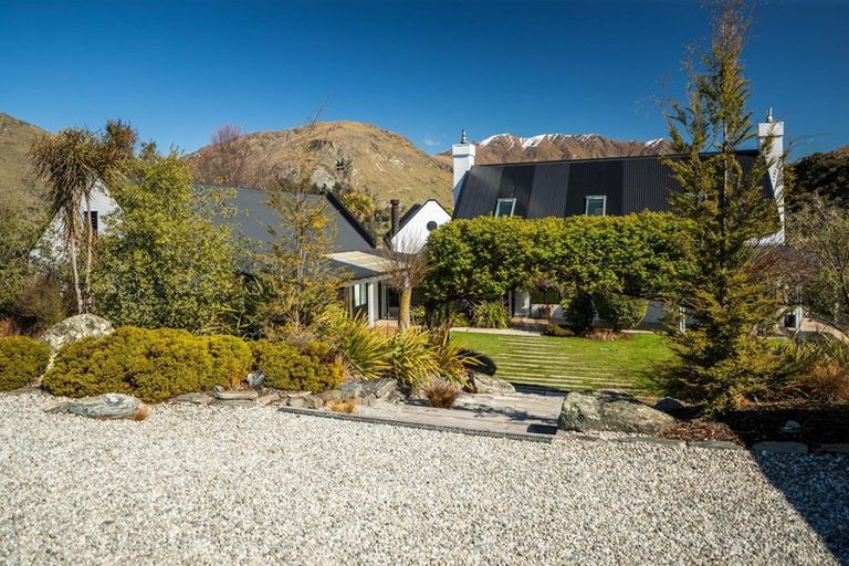 Photo of property in 310 Tucker Beach Road, Queenstown Hill, Queenstown, 9371