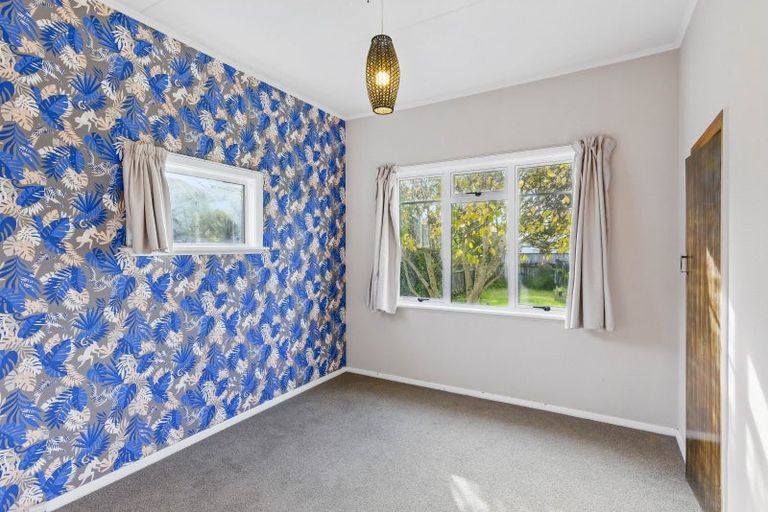 Photo of property in 18 Hannan Street, Levin, 5510