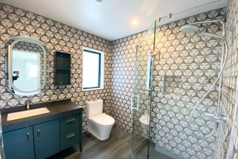 Photo of property in 42 Montgomery Avenue, Belmont, Auckland, 0622