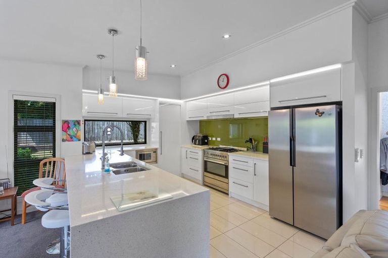 Photo of property in 7 Ruru Place, Levin, 5510