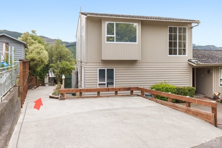 Photo of property in 32a Dowling Grove, Silverstream, Upper Hutt, 5019