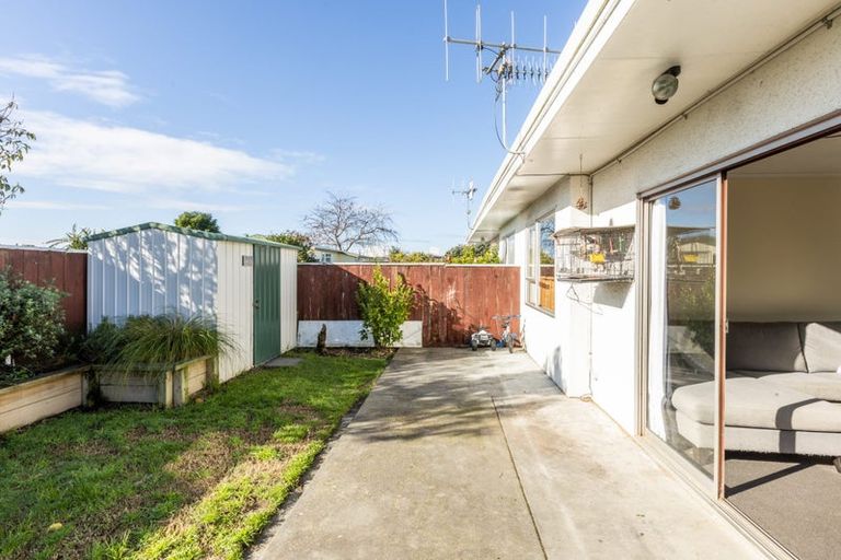 Photo of property in 1/20 Lyttelton Crescent, Tamatea, Napier, 4112