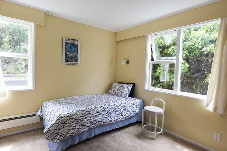 Photo of property in 109 Churchill Drive, Crofton Downs, Wellington, 6035