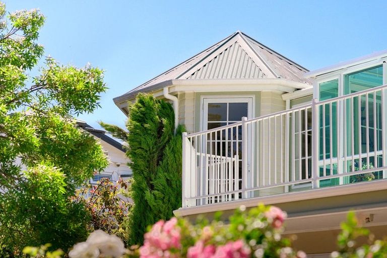 Photo of property in 10 Douglas Street, Paraparaumu Beach, Paraparaumu, 5032