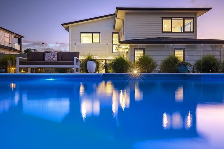 Photo of property in 54 Eighth View Avenue, Beachlands, Auckland, 2018