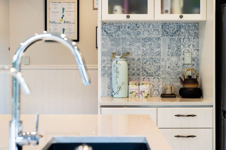 Photo of property in 17 Te Hoe Grove, Pinehill, Auckland, 0632