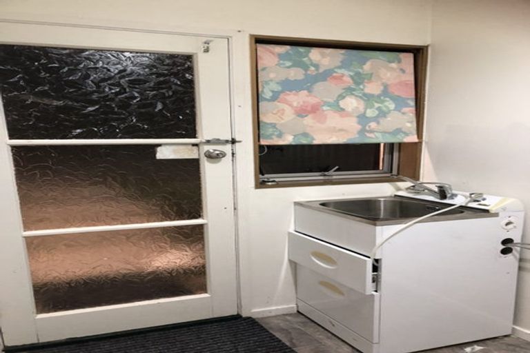 Photo of property in 56 Scott Road, Stanmore Bay, Whangaparaoa, 0932