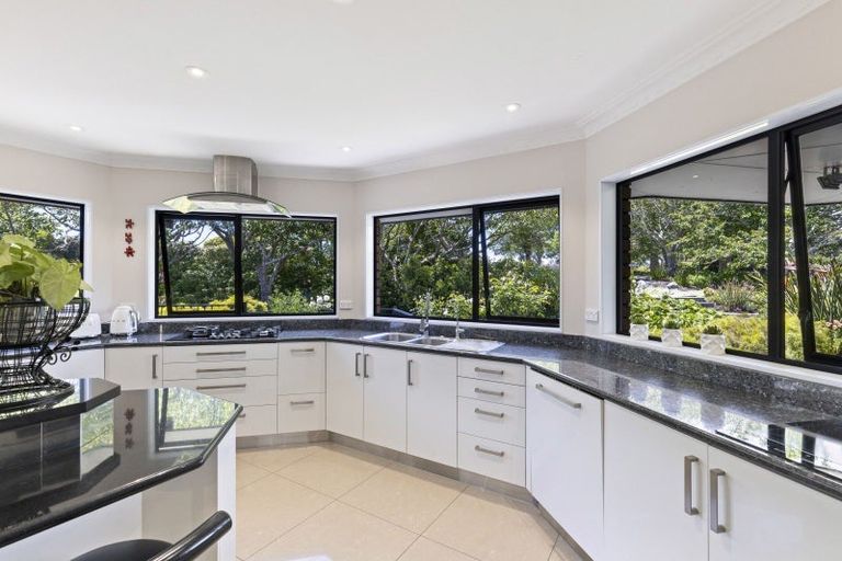 Photo of property in 1179 Devon Road, Bell Block, New Plymouth, 4373