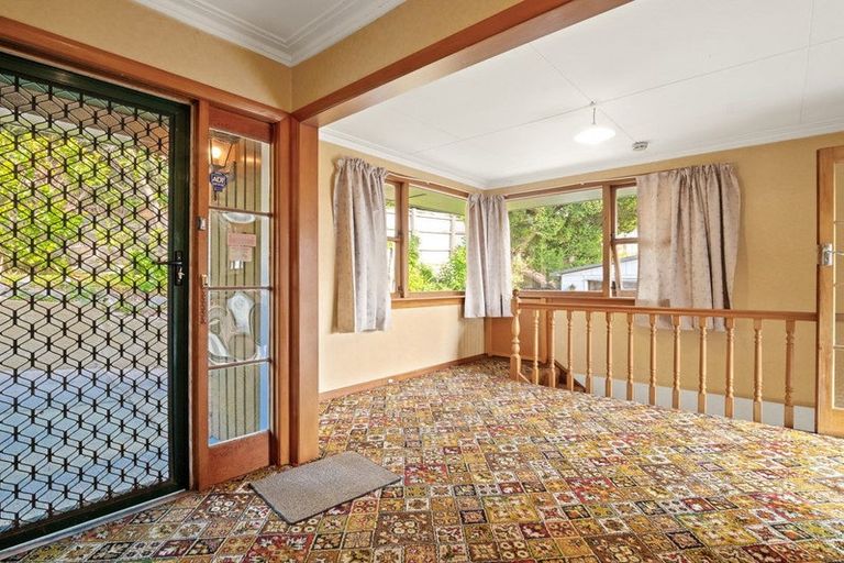 Photo of property in 42 Middleton Road, Kew, Dunedin, 9012