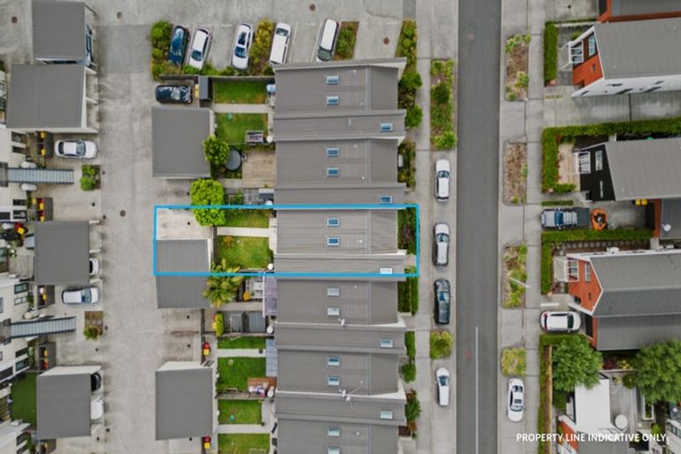 Photo of property in 7 Kanuka Road, Hobsonville, Auckland, 0616