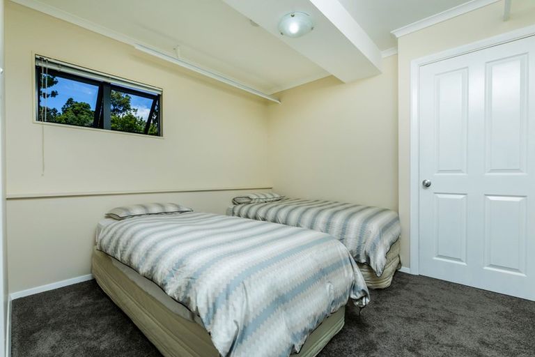 Photo of property in 14a Pounamu Avenue, Greenhithe, Auckland, 0632