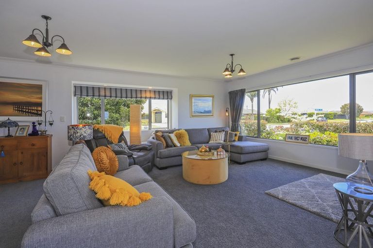 Photo of property in 61 Hamurana Road, Omokoroa, 3114