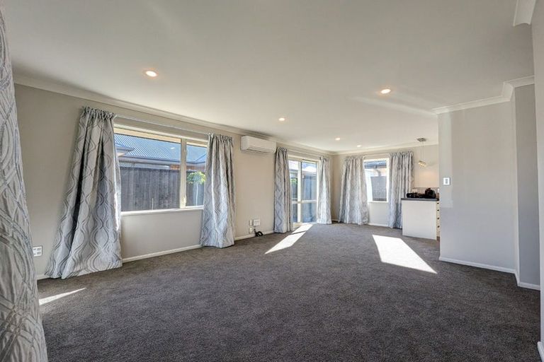 Photo of property in 6 Somerville Crescent, Aidanfield, Christchurch, 8025