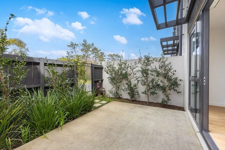 Photo of property in Verdant Lane, 3/269 Rosedale Road, Albany, Auckland, 0632