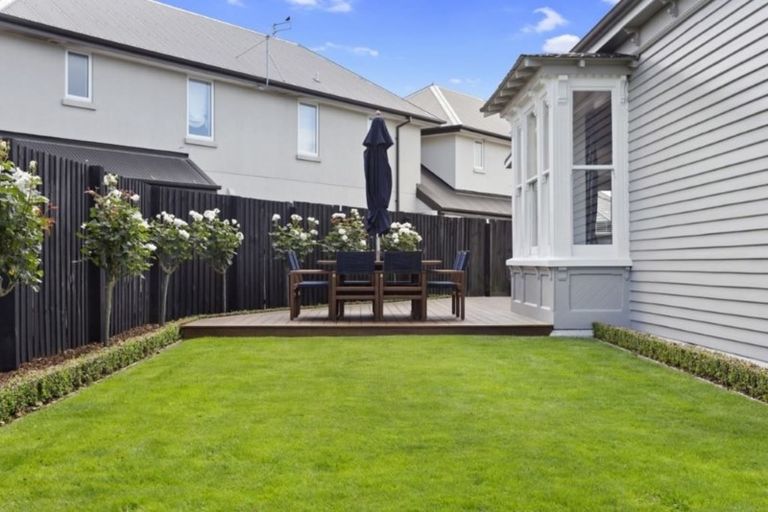 Photo of property in 52 Strickland Street, Sydenham, Christchurch, 8023