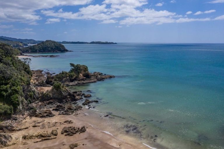 Photo of property in 1333 Matapouri Road, Matapouri, Whangarei, 0173