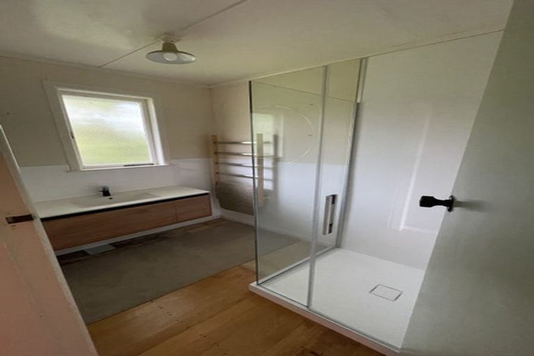 Photo of property in 27 Waikite Road, Welcome Bay, Tauranga, 3112