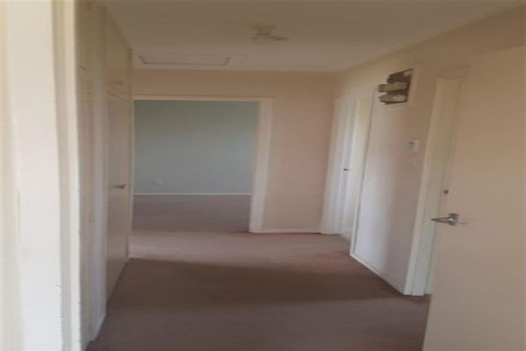 Photo of property in 3/16 Northall Road, New Lynn, Auckland, 0600