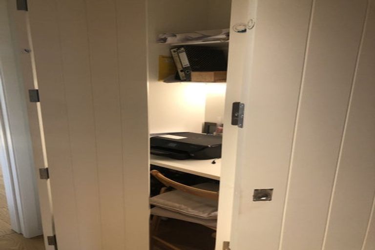 Photo of property in 2 Kerrera Lane, Jacks Point, Queenstown, 9371