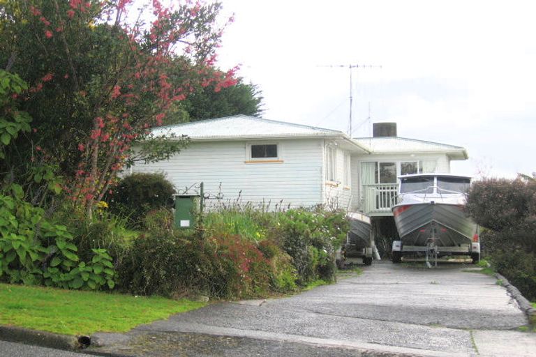 Photo of property in 18 Mcinnes Avenue, Te Kamo, Whangarei, 0112