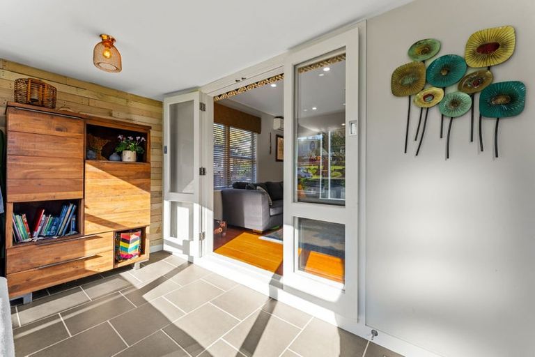 Photo of property in 14 Rosecamp Road, Beach Haven, Auckland, 0626