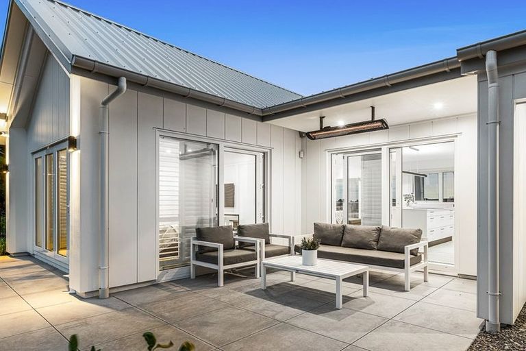 Photo of property in 30 Pacific Cliffs Drive, Gulf Harbour, Whangaparaoa, 0930