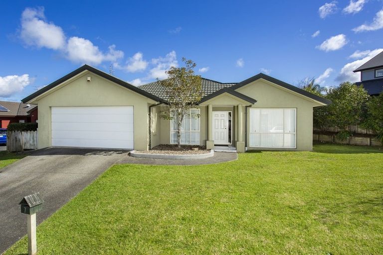 Photo of property in 7 Admirals Court Drive, Greenhithe, Auckland, 0632