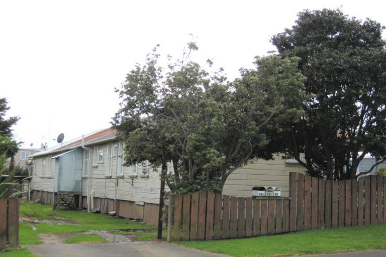 Photo of property in 19 Ruapehu Street, Castlecliff, Wanganui, 4501