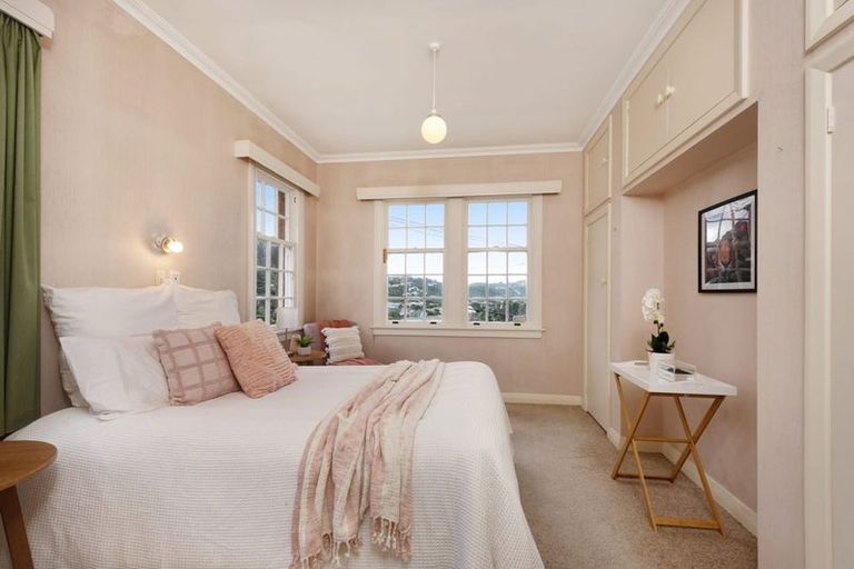 Photo of property in 67 Mantell Street, Seatoun, Wellington, 6022