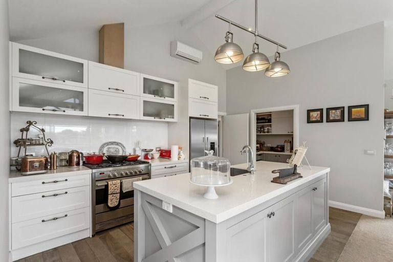 Photo of property in 252 Amreins Road, Taupaki, Henderson, 0782