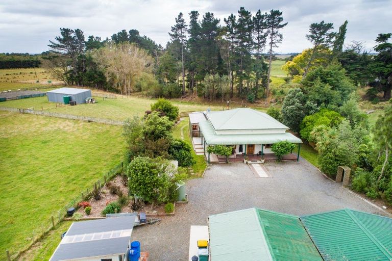 Photo of property in 175 Konini Street, Tokomaru, Palmerston North, 4474