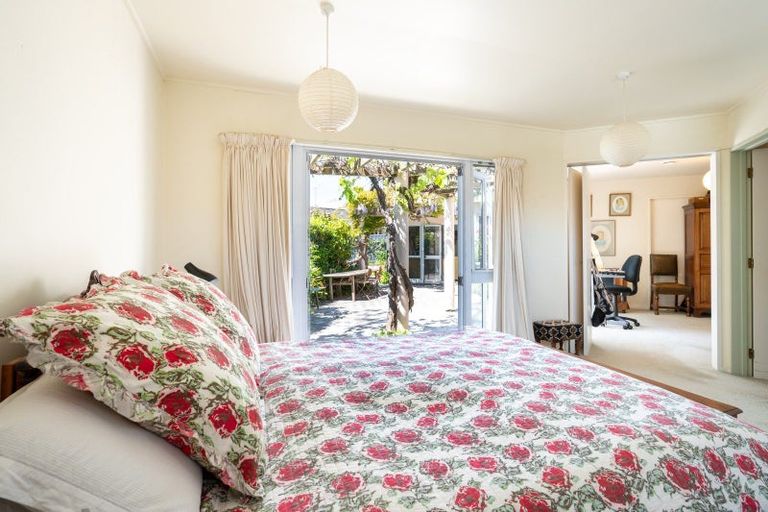 Photo of property in 32 Reeve Drive, Havelock North, 4130