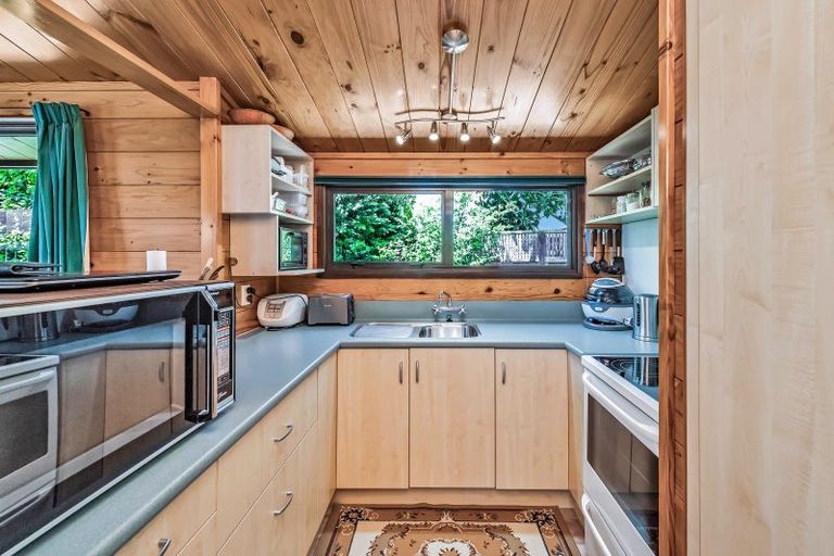 Photo of property in 8 Clayton Road, Amberley, 7410