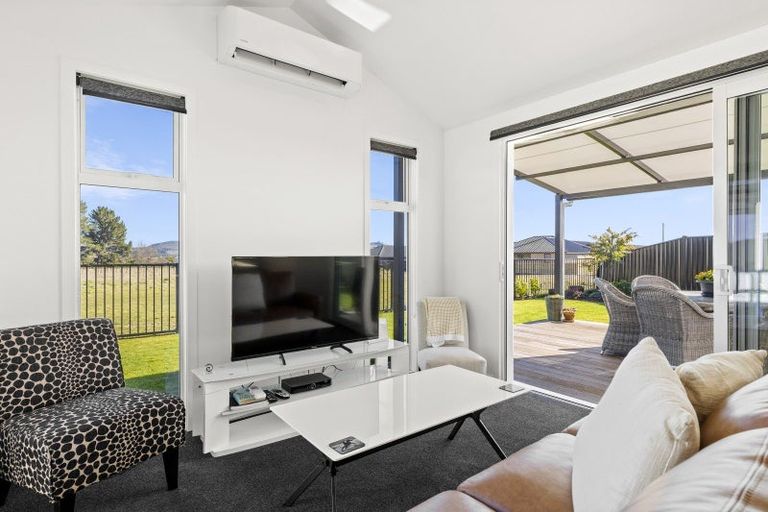 Photo of property in 40 Maru Terrace, Wharewaka, Taupo, 3330