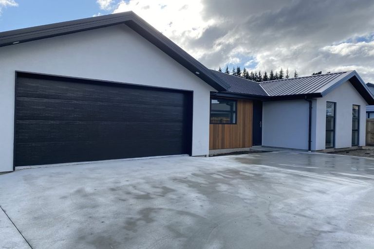 Photo of property in 12 Peasmoor Road, Lower Shotover, Queenstown, 9304