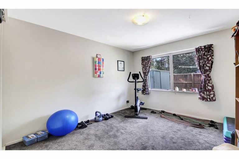 Photo of property in 4 Doncaster Place, Rangiora, 7400