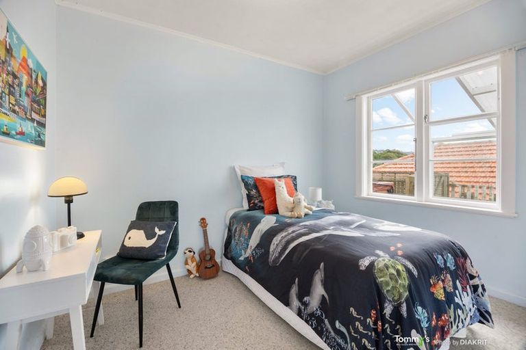 Photo of property in 71 Rhine Street, Island Bay, Wellington, 6023