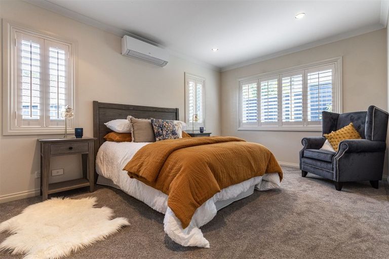 Photo of property in 30c Marine Parade, Mellons Bay, Auckland, 2014