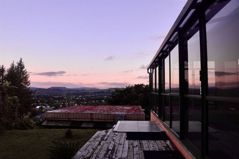 Photo of property in 5 Edward Street, Western Heights, Rotorua, 3015