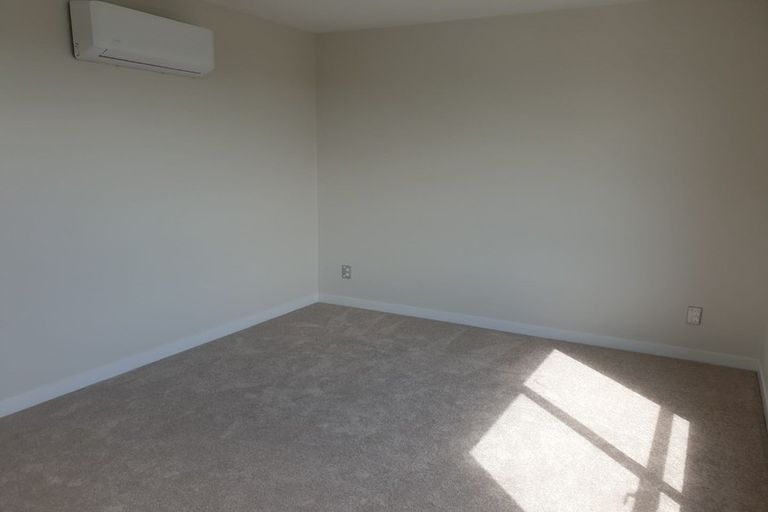 Photo of property in 5 Kea Road, Silverdale, 0932