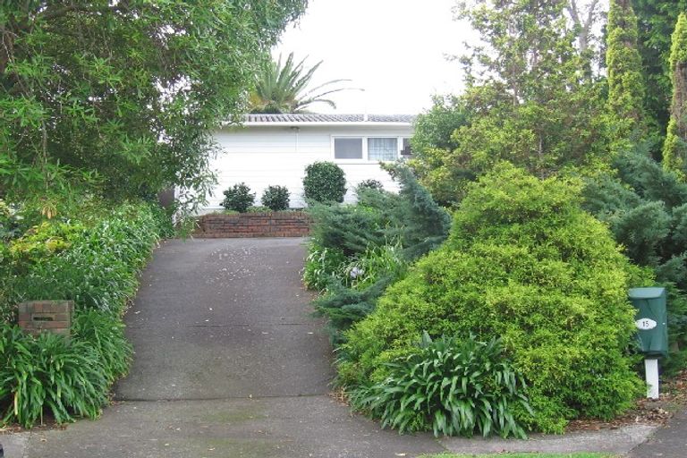 Photo of property in 19 Imatra Place, Sunnyhills, Auckland, 2010