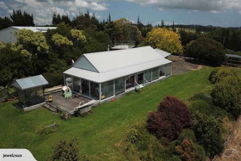 Photo of property in 25 Hull Road, Waitoki, Kaukapakapa, 0871