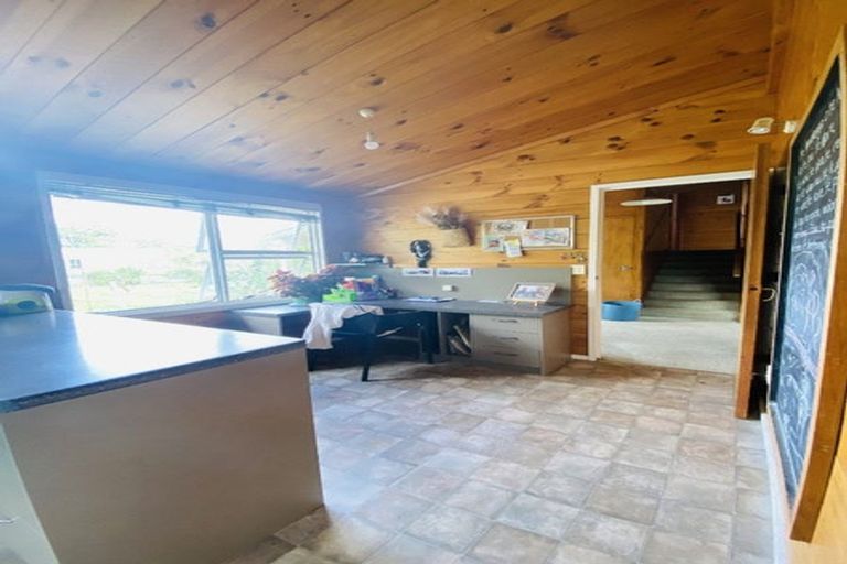 Photo of property in 72-74 Dublin Street, Martinborough, 5711