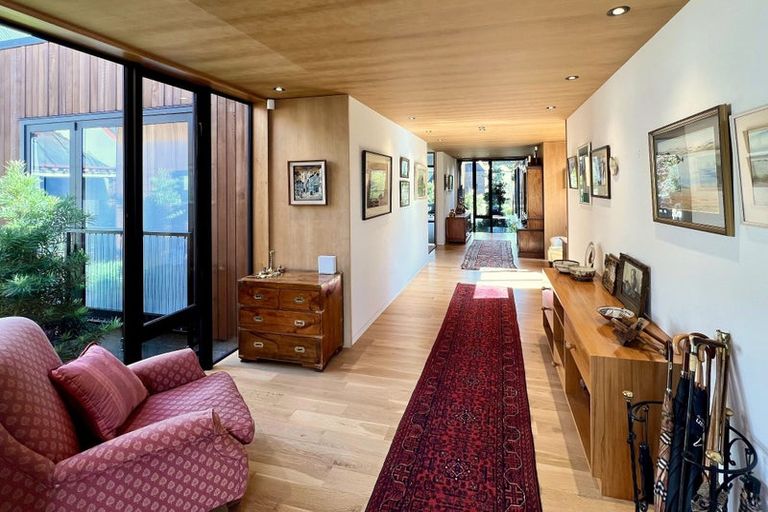 Photo of property in 35 Poynder Avenue, Merivale, Christchurch, 8014