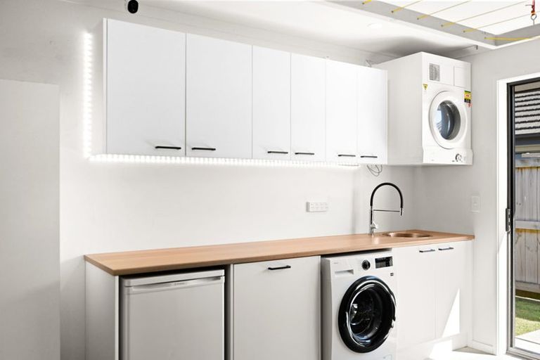 Photo of property in 253 Dixon Road, Fitzroy, Hamilton, 3206