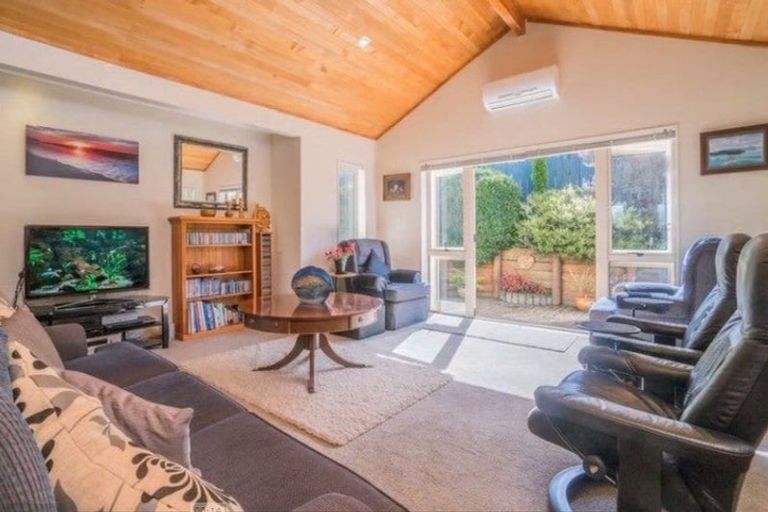 Photo of property in 21 Chieftain Rise, Goodwood Heights, Auckland, 2105