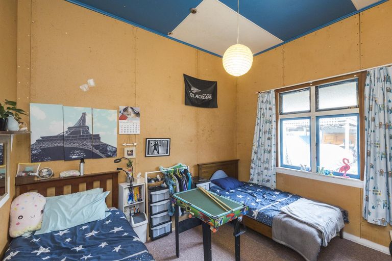 Photo of property in 10 Stewart Crescent, Hokowhitu, Palmerston North, 4410