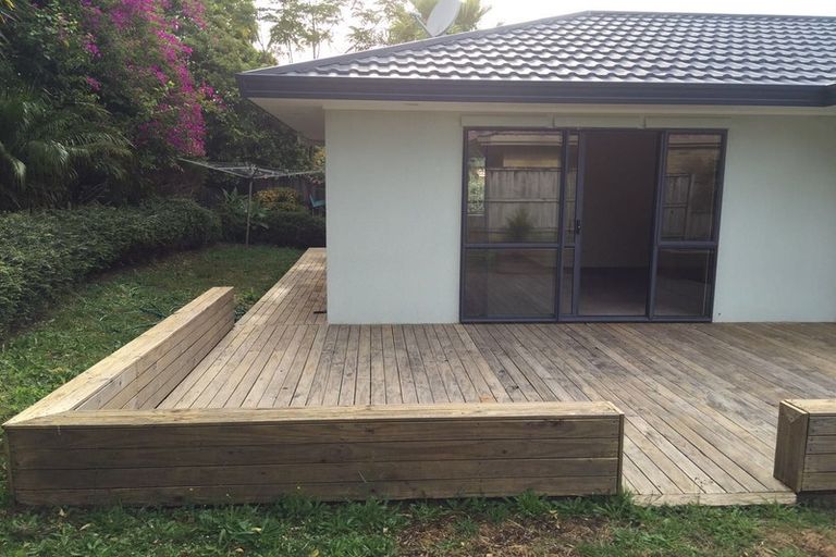 Photo of property in 24 Pukatea Avenue, Albany, Auckland, 0632