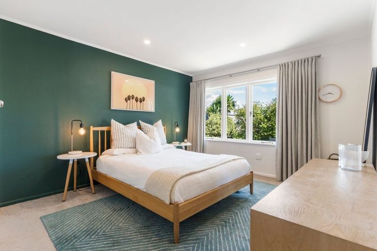 Photo of property in 1/119 Exmouth Road, Northcote, Auckland, 0627