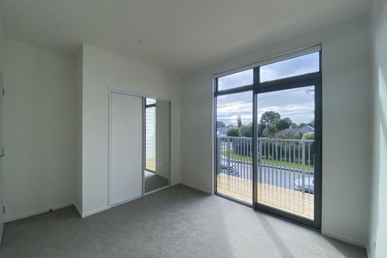 Photo of property in 588b Te Atatu Road, Te Atatu Peninsula, Auckland, 0610